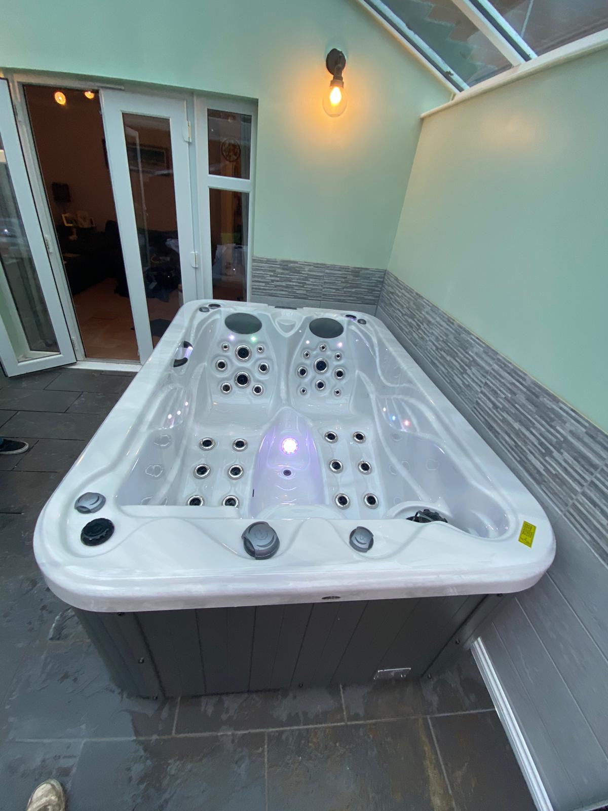 Luso Spas - THE ATLANTIS PLUG & PLAY (IN STOCK)