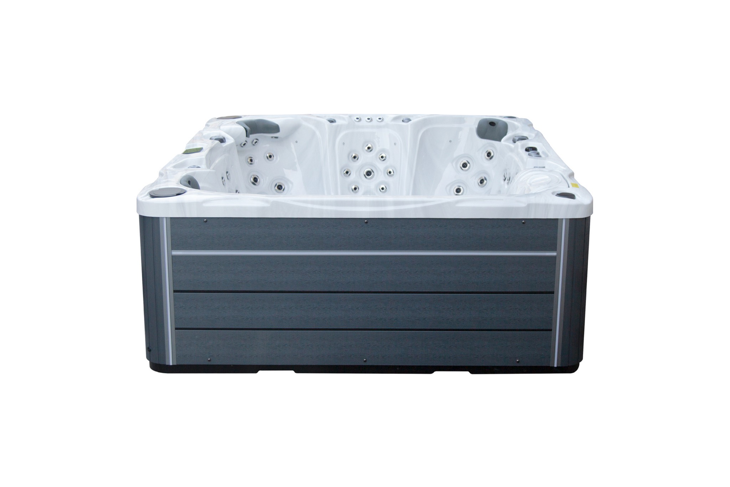 Luso Spas - THE MAXIMUS (IN STOCK)